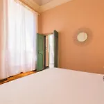 Old Town Bonbonniere Apartman