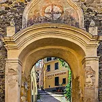 Old Town Bonbonniere *