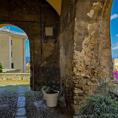 Old Town Bonbonniere Bordighera