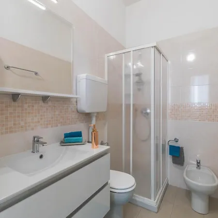 Old Town Bonbonniere Apartment *