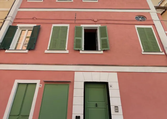 Old Town Bonbonniere